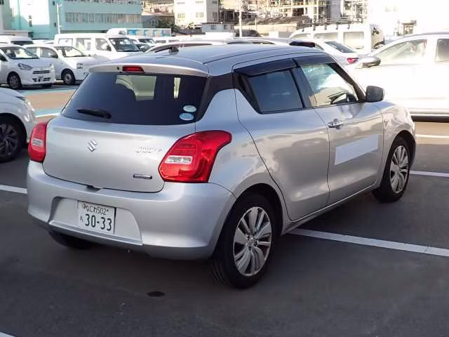 SUZUKI SWIFT