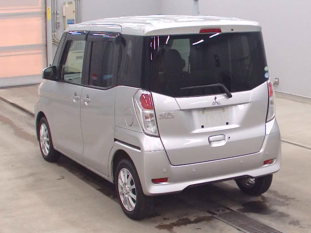 MITSUBISHI EK SPACE