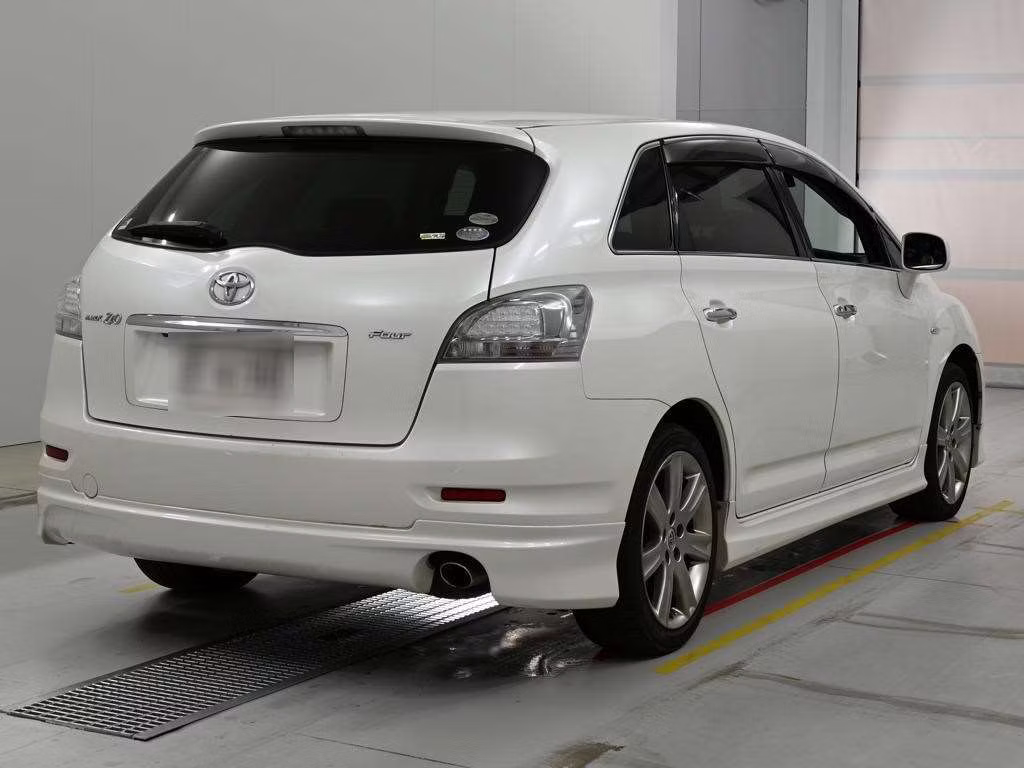 TOYOTA MARK X ZIO