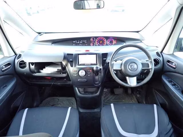 MAZDA BIANTE