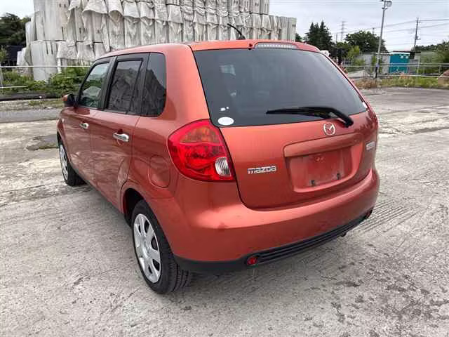 MAZDA VERISA