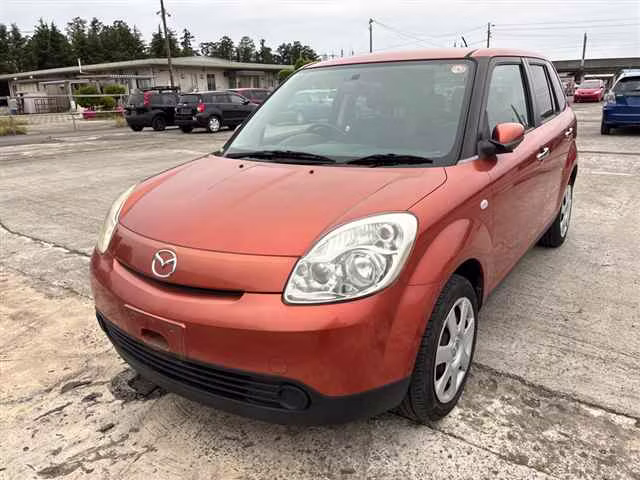 MAZDA VERISA
