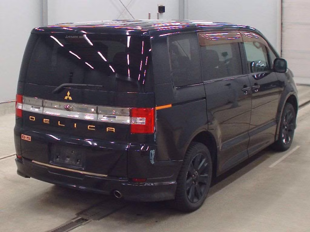 MITSUBISHI DELICA D:5