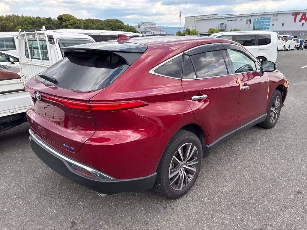 TOYOTA HARRIER