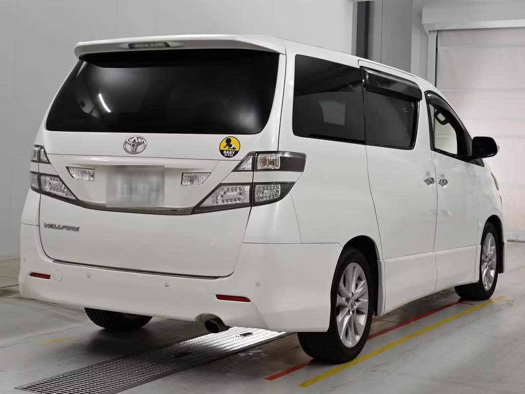 TOYOTA VELLFIRE
