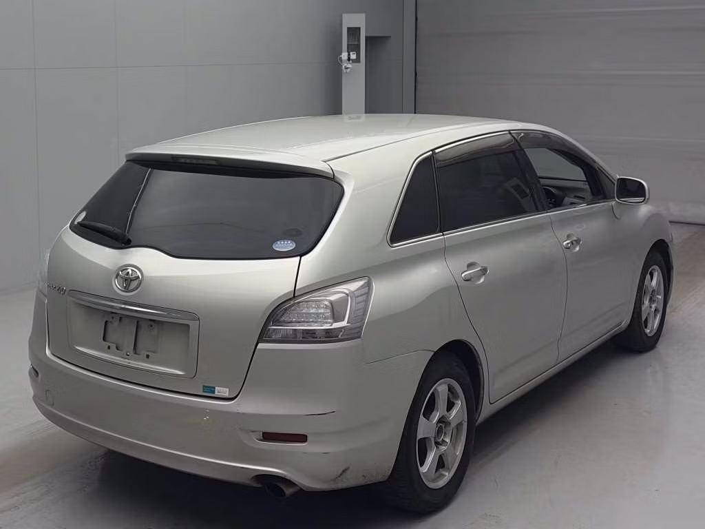 TOYOTA MARK X ZIO