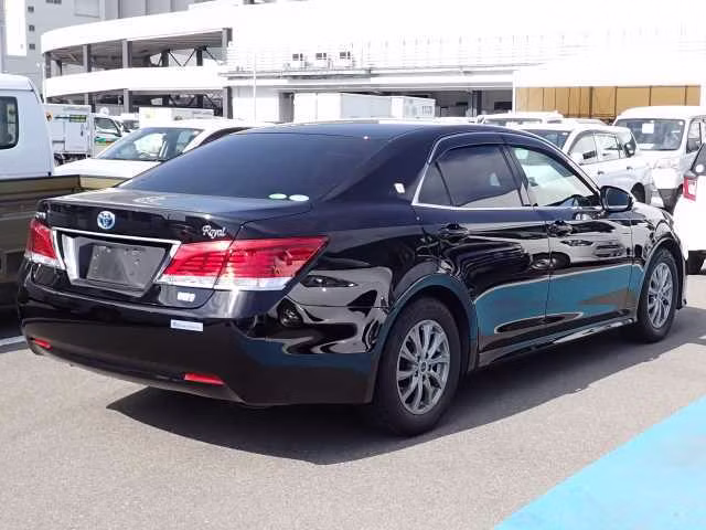 TOYOTA CROWN