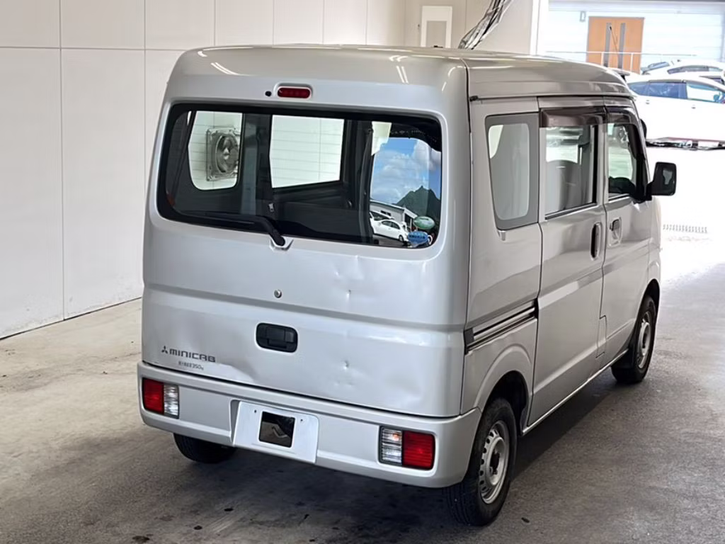 MITSUBISHI MINICAB
