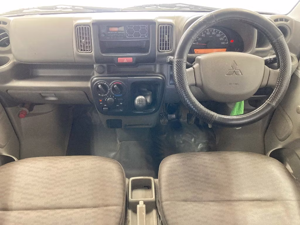 MITSUBISHI MINICAB