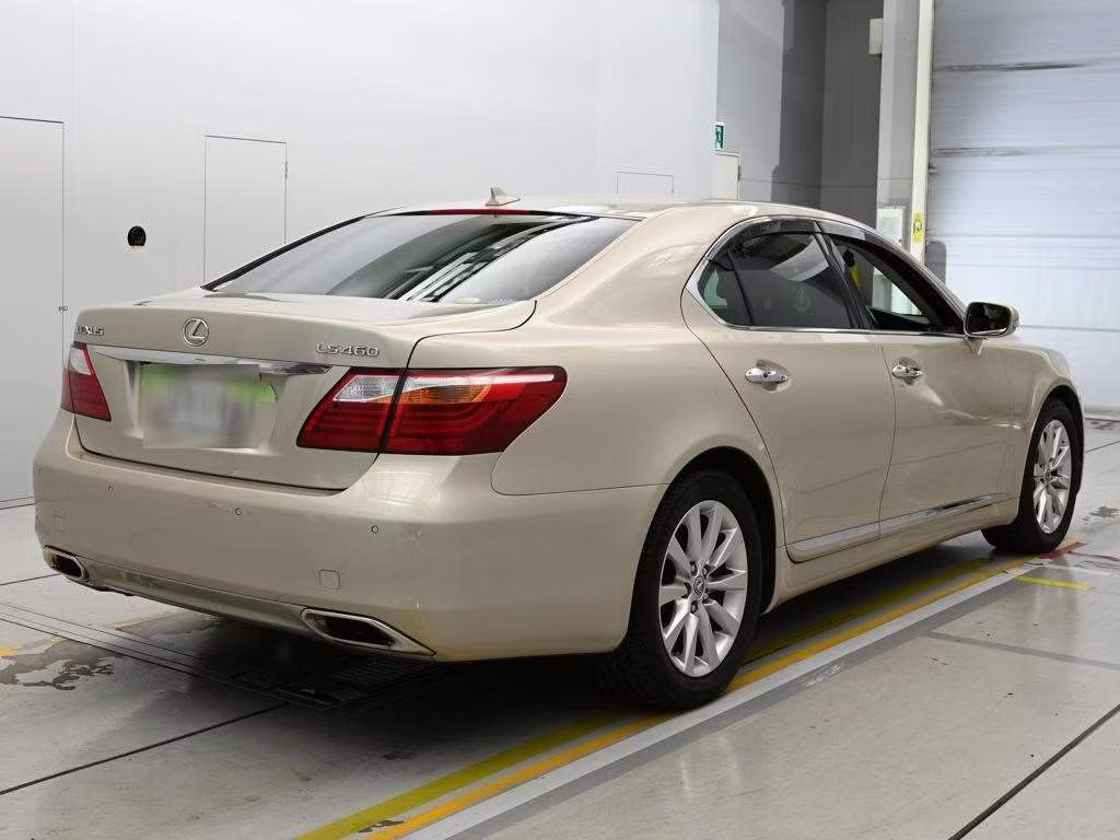 LEXUS LS460