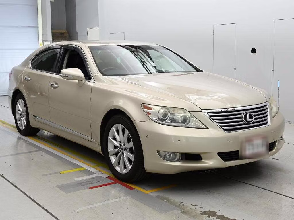 LEXUS LS460