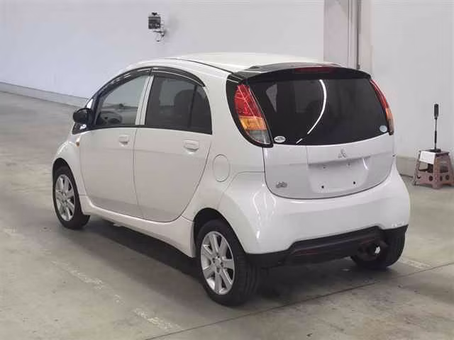 MITSUBISHI I