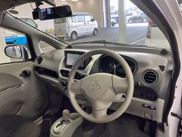 MITSUBISHI I