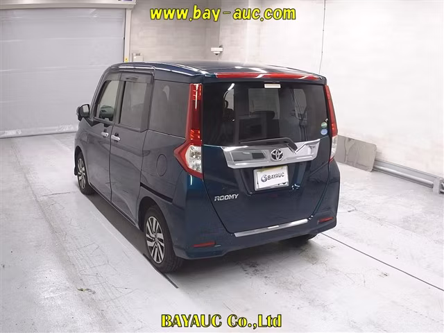 TOYOTA ROOMY