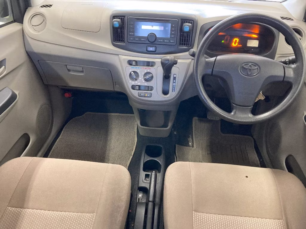 TOYOTA PIXIS EPOCH