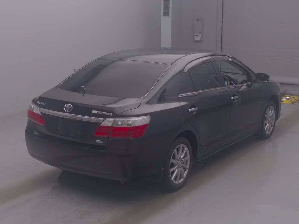 TOYOTA PREMIO