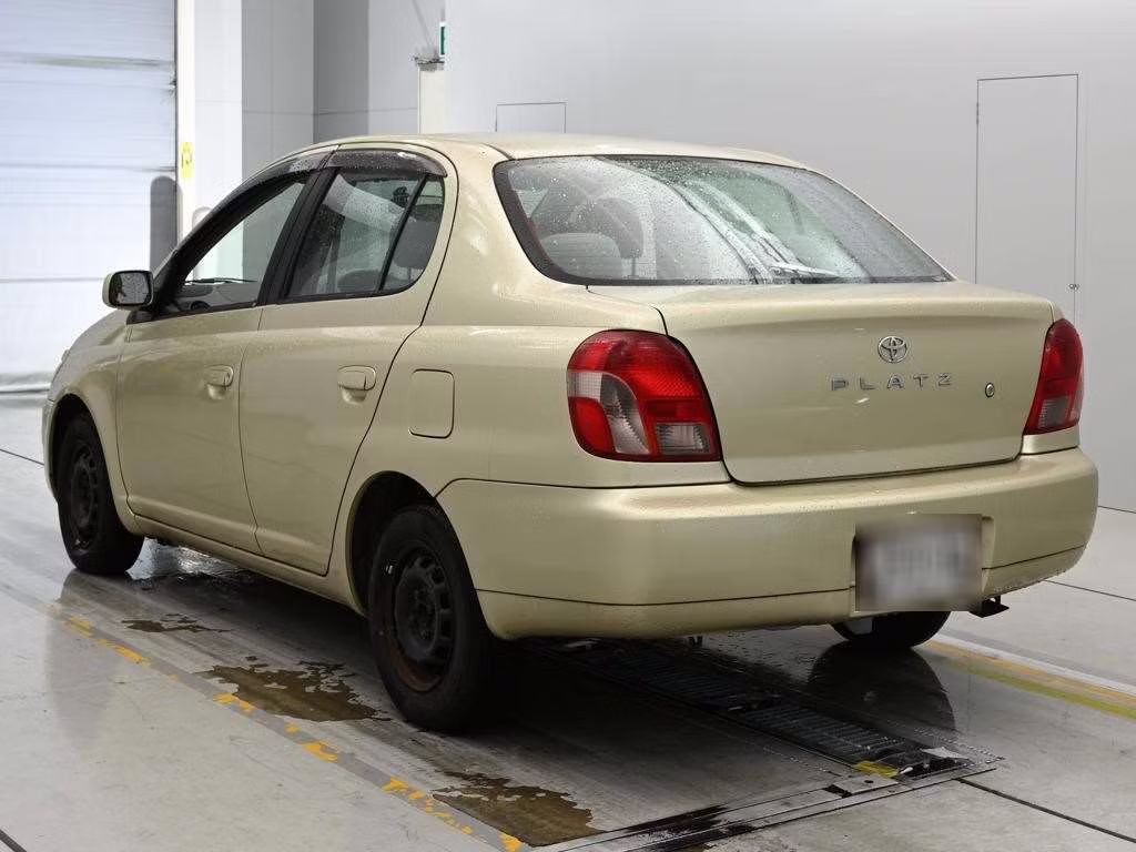 TOYOTA PLATZ