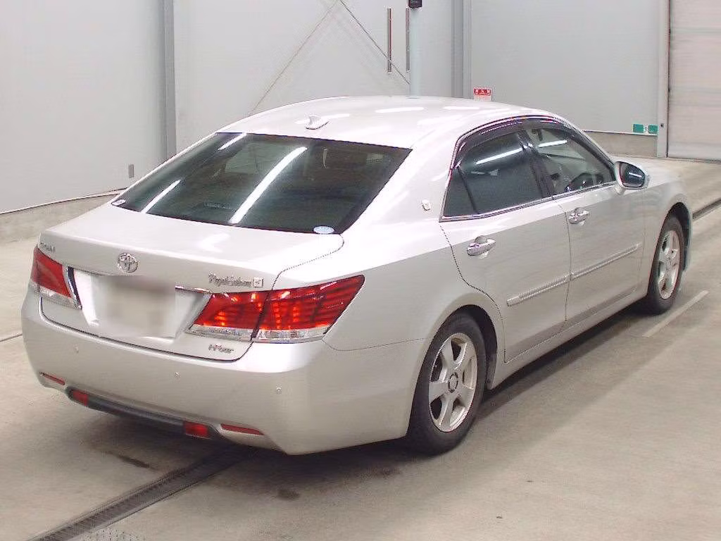 TOYOTA CROWN