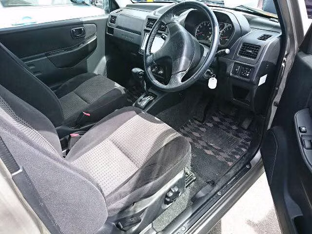 MITSUBISHI PAJERO MINI