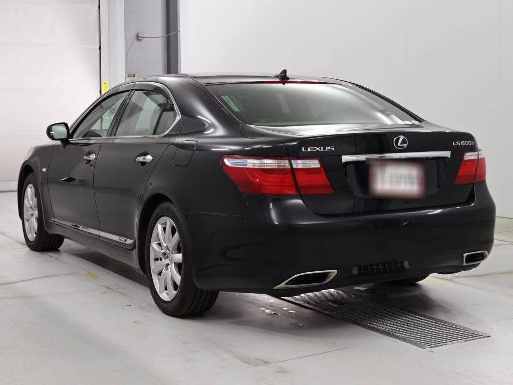 LEXUS LS600H