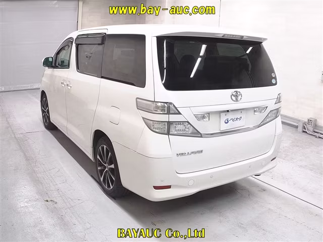 TOYOTA VELLFIRE