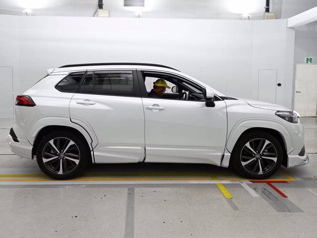 TOYOTA COROLLA CROSS