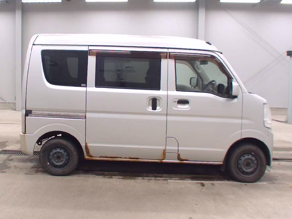 MITSUBISHI MINICAB