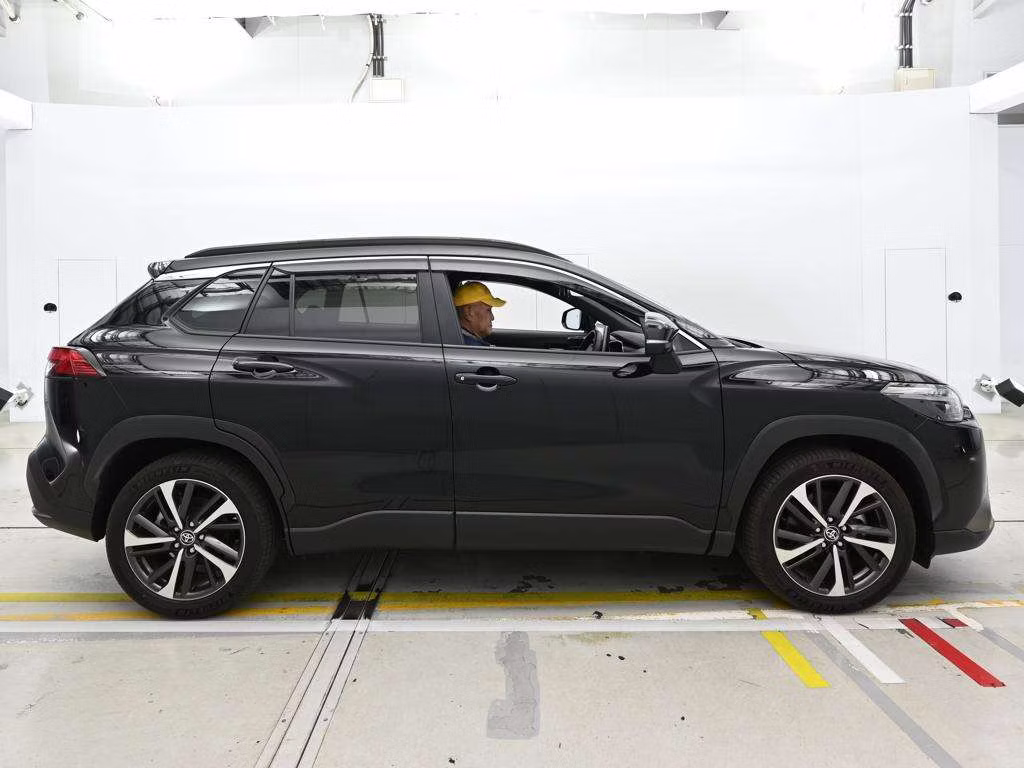 TOYOTA COROLLA CROSS