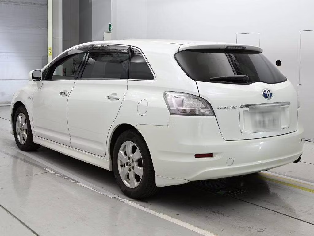 TOYOTA MARK X ZIO
