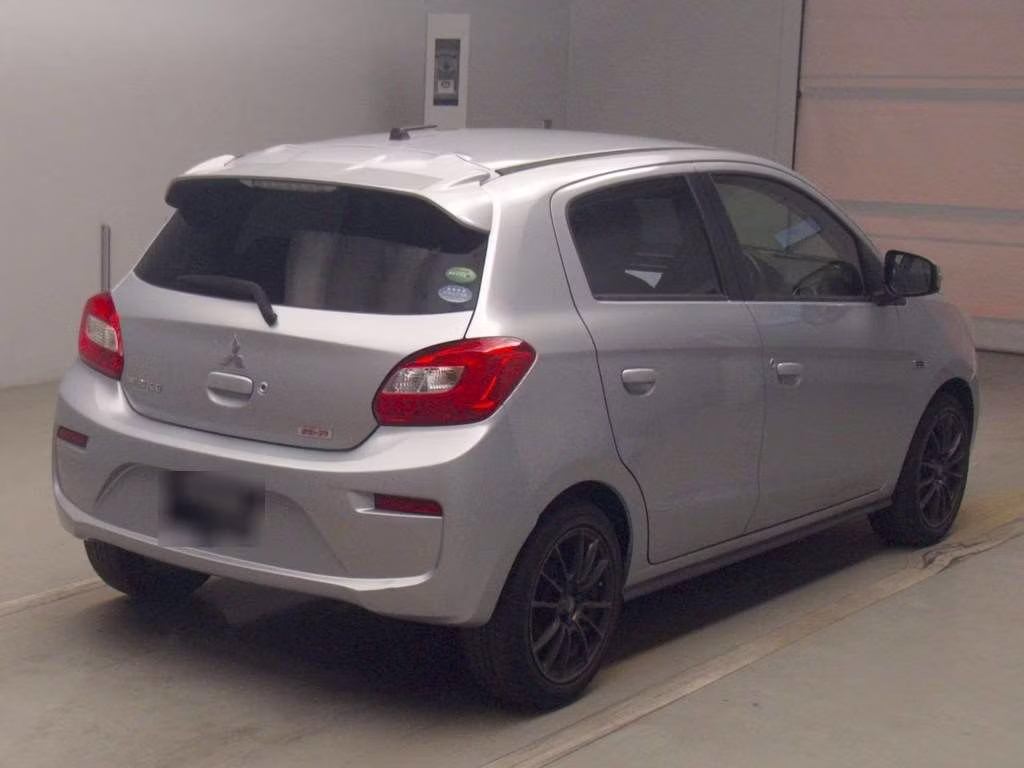 MITSUBISHI MIRAGE