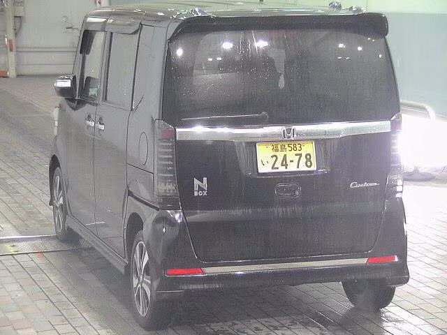 HONDA N-BOX