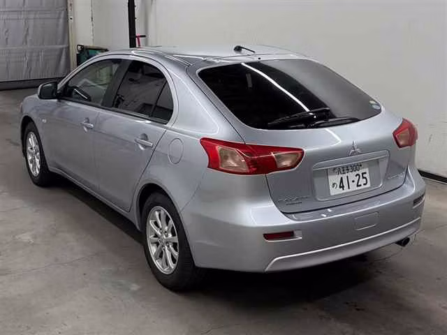 MITSUBISHI LANCER