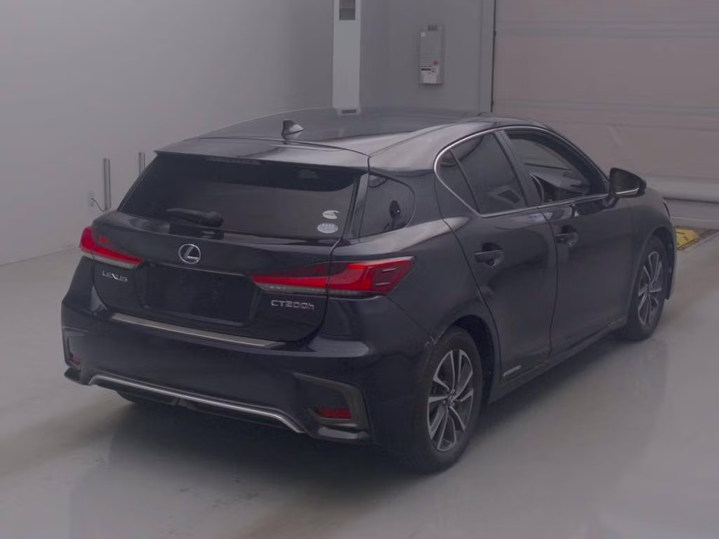 LEXUS CT200H