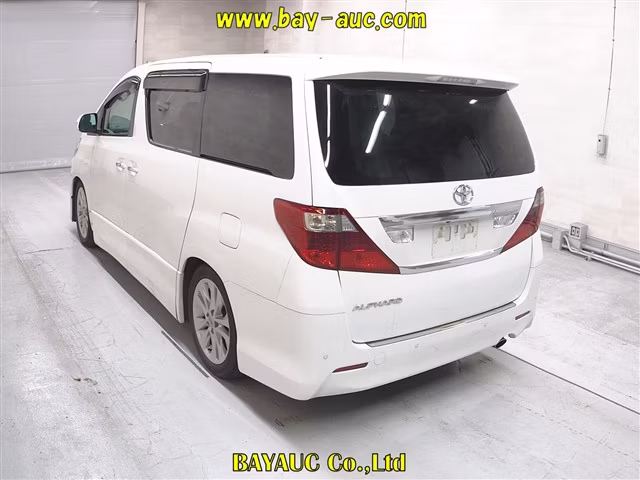 TOYOTA ALPHARD