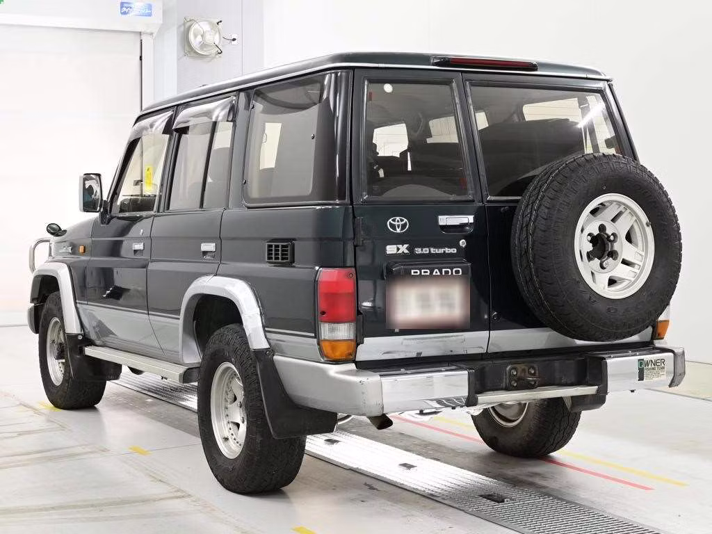 TOYOTA LAND CRUISER PRADO