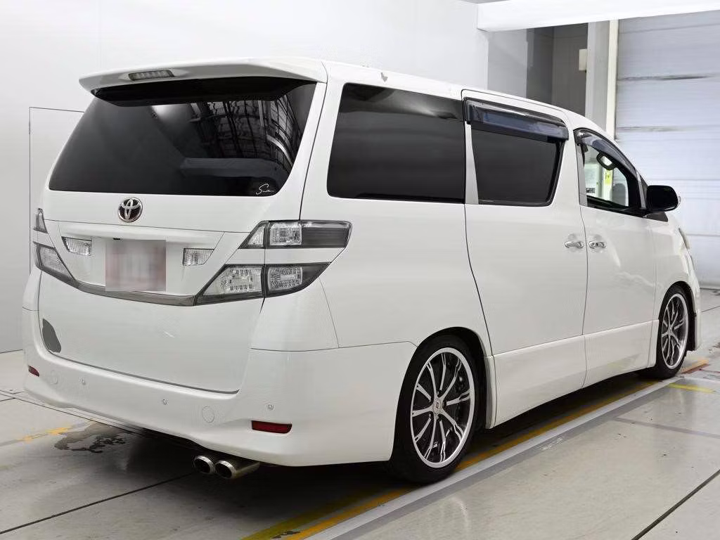 TOYOTA VELLFIRE