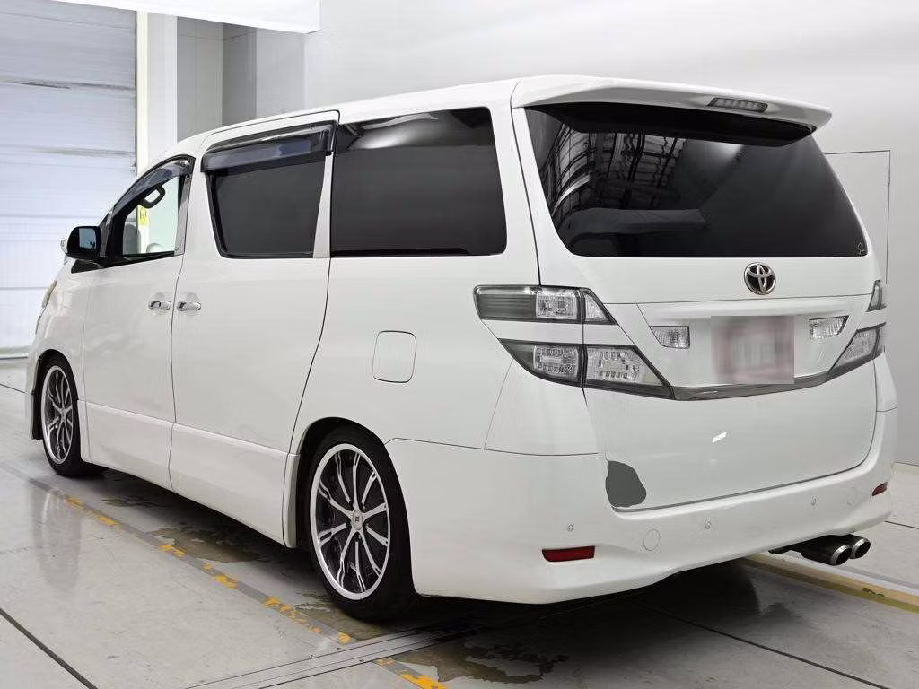 TOYOTA VELLFIRE