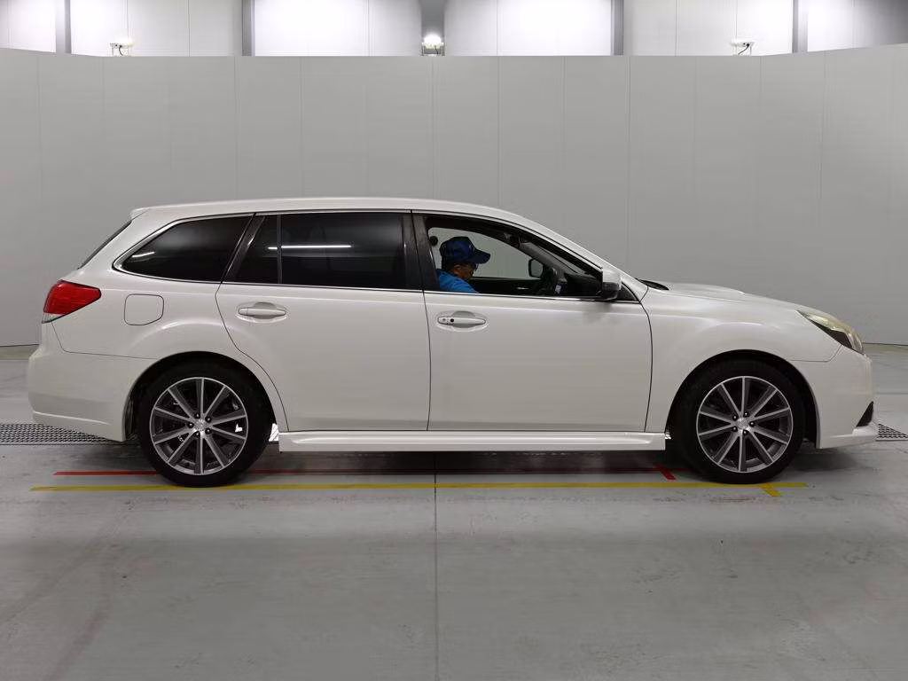 SUBARU LEGACY