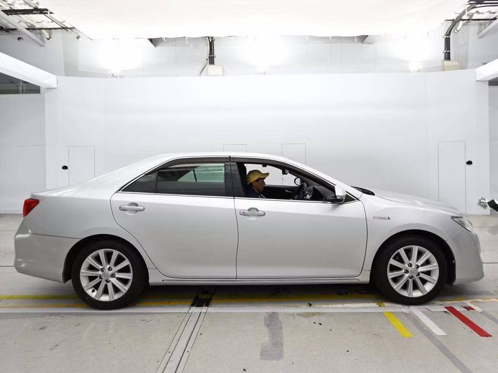 TOYOTA CAMRY