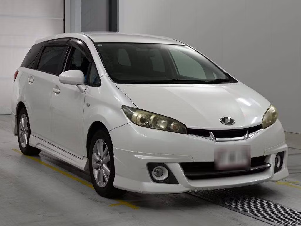 TOYOTA WISH