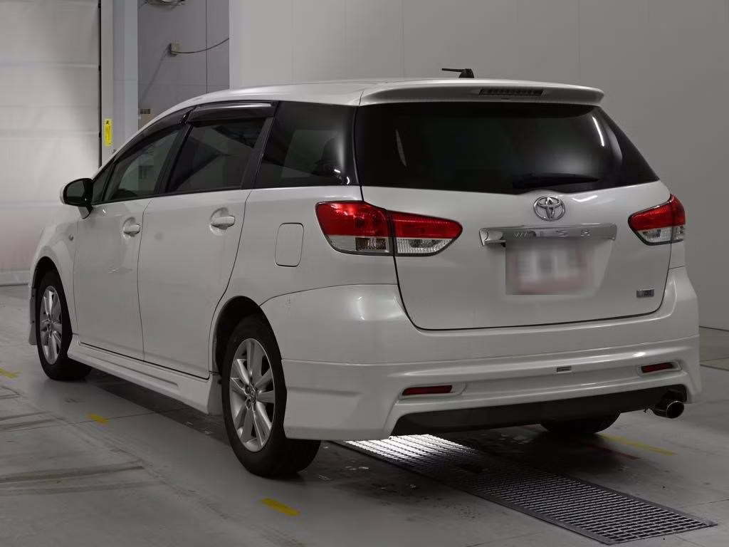 TOYOTA WISH