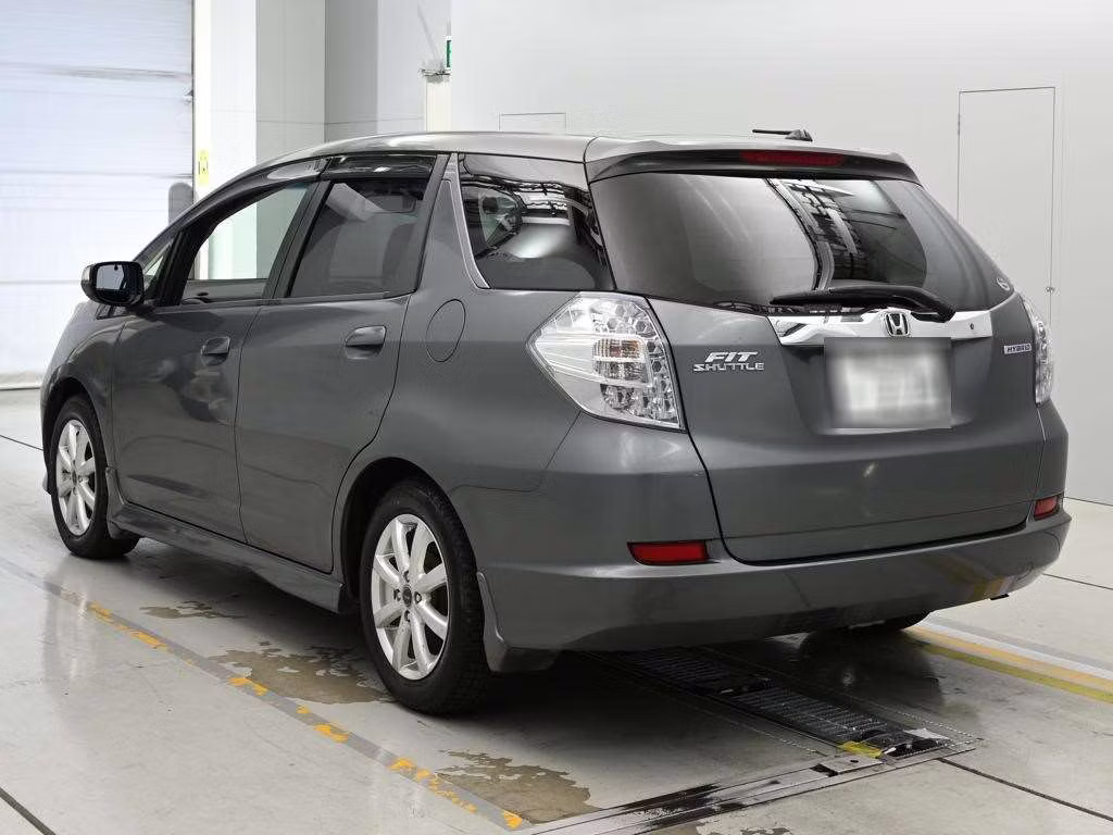 HONDA FIT SHUTTLE