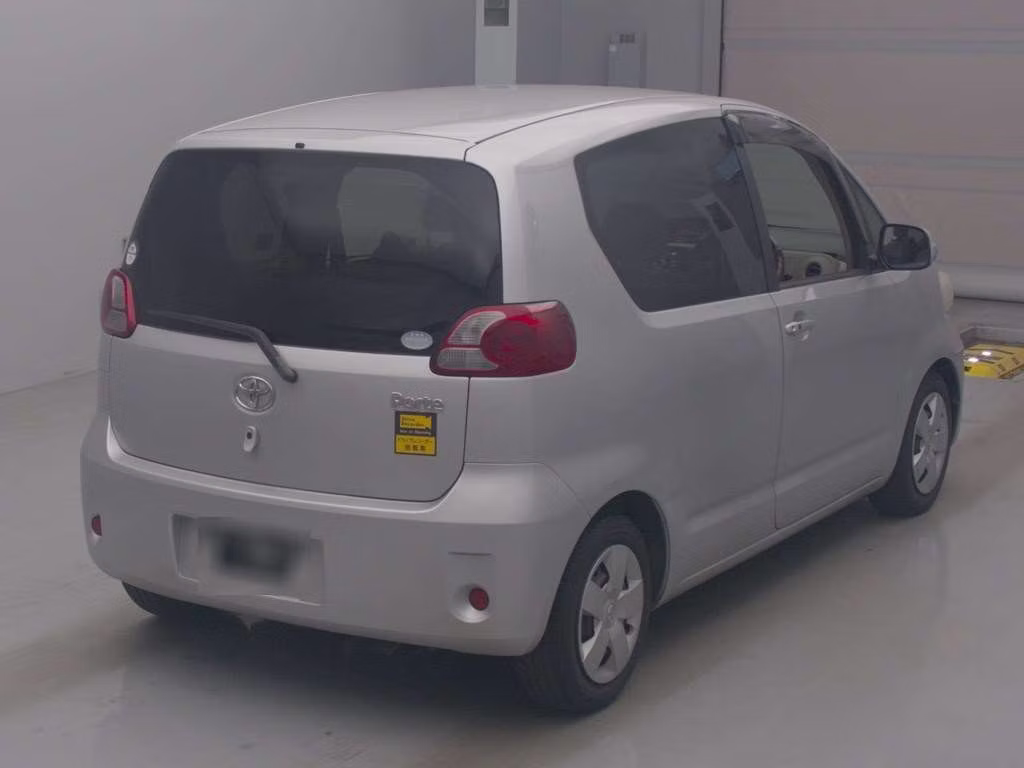 TOYOTA PORTE