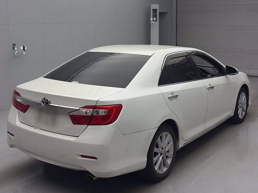TOYOTA CAMRY