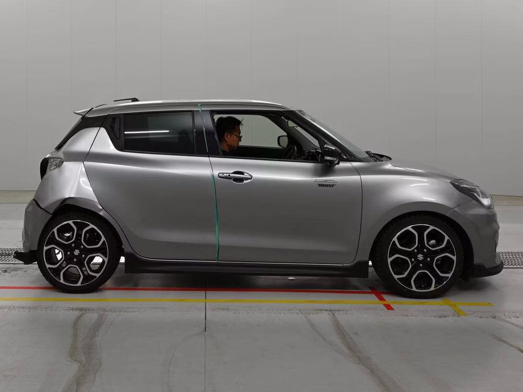 SUZUKI SWIFT