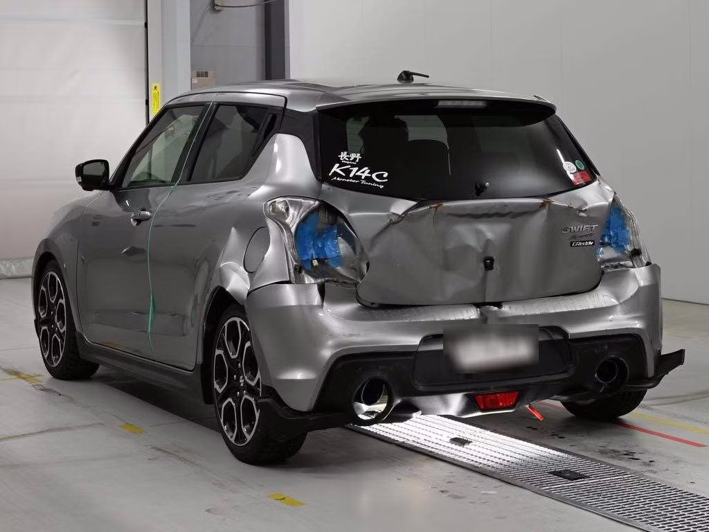 SUZUKI SWIFT