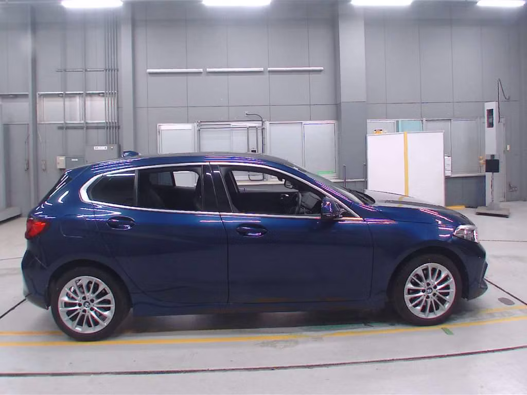 BMW 1-SERIES