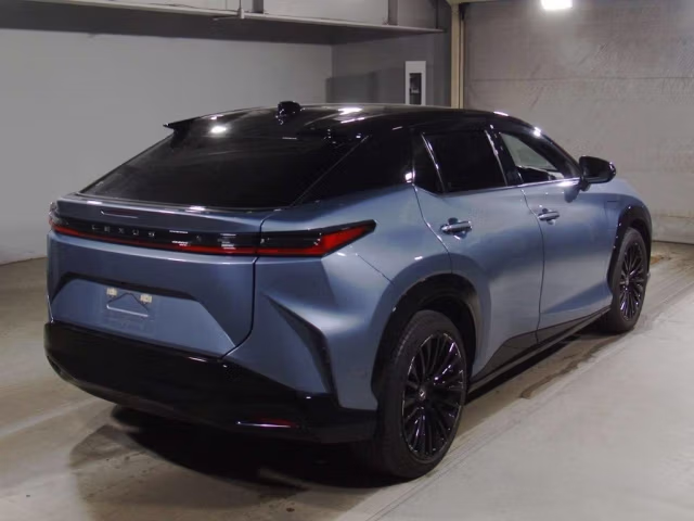 LEXUS RZ450E