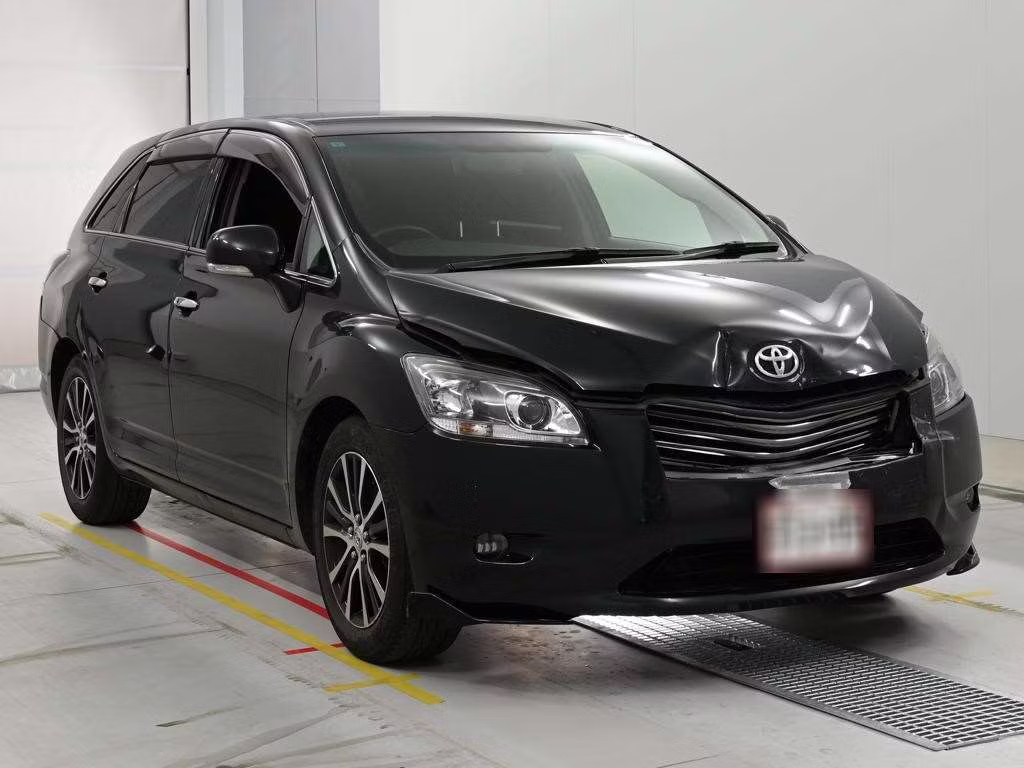 TOYOTA MARK X ZIO