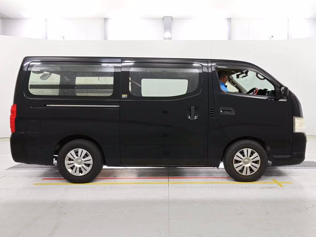 NISSAN NV350 CARAVAN